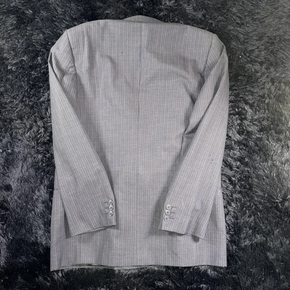 Ungaro Uomo Blazer Mens 44L Gray Pinstripe Wool Double Breasted Made Italy - Picture 11 of 13